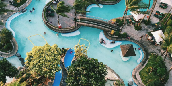 hotel con piscina